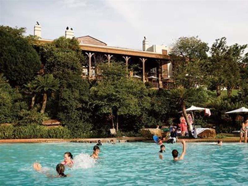 Drakensberg Sun Resort Cathkin Park Exterior foto